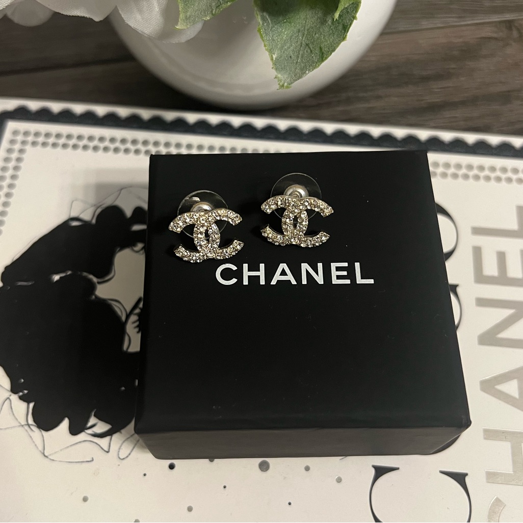 Chanel Classic Crystal Cc Earrings